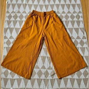 Marigold, wide leg pants, Size Small